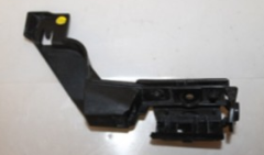 AUDİ A4 2009-2012 ARKA TAMPON BRAKETİ SAĞ 8K5807890