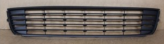 VOLKSWAGEN CADDY 2011-2015 ÖN TAMPON ORTA IZGARA KROMSUZ 1T0853677C