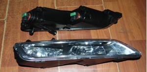 VOLKSWAGEN PASSAT 2011-2015 SİS FARI ÇİFTLİ 3AA941662G