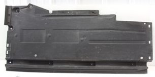 AUDİ A4 2008-2012 ALT TABAN KAPLAMASI SAĞ PLASTİK 8K0825208D
