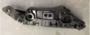 VOLKSWAGEN GOLF7.5 ÖN TAMPON BRAKETİ SAĞ 5G0807050B